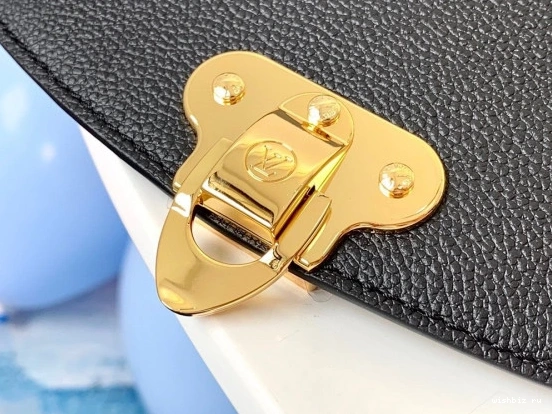 WIS LOUIS SAINT-PLACIDE VUITTON 1129